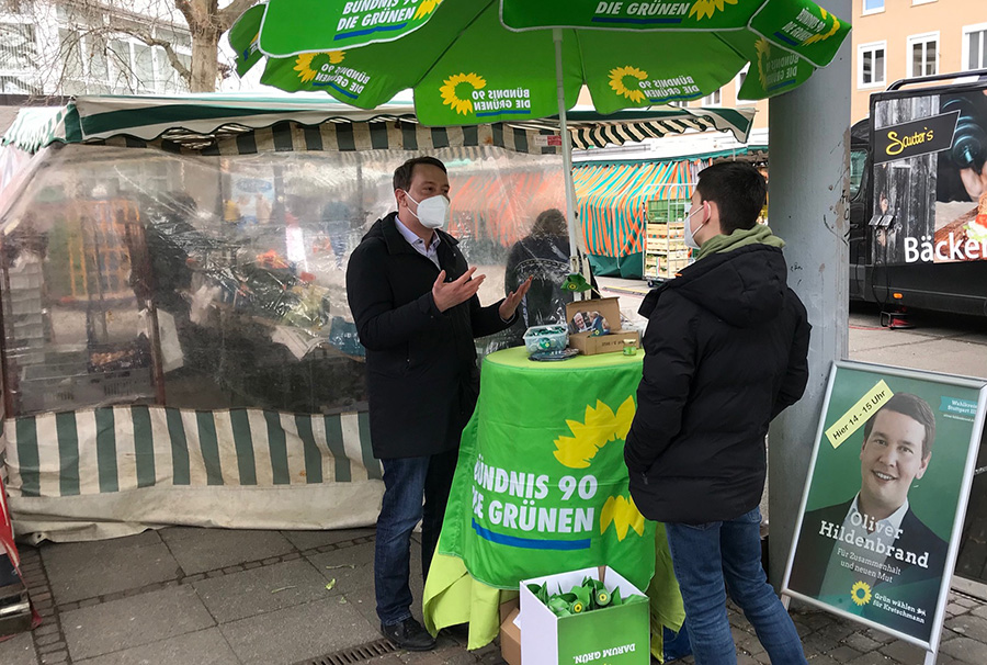 Oliver Hildenbrand am Info-Stand. Foto: privat