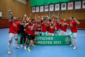 Foto (TSV Weilimdorf): am 22. Juni 2021 gewann die Futsal-Mannschaft des TSV Weilimdorf zum zweiten Mal die Deutsche Meisterschaft. Nun wird um den Titel des Europameister gekämpft.