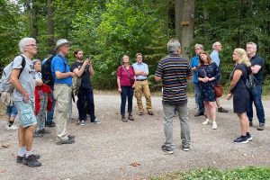 Waldbegehung Rotwildpark mit Anna Christmann (MdB) und Weilimdorfs Stadträtin Gabriele Munk vom BÜNDNIS 90/DIE GRÜNEN