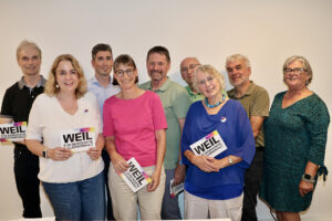 Vorstand Weil für Demokratie und Zusammenhalt: Detlef Gogler (Beisitzer), Anja Herzog (Beisitzerin), Sebastian Walenta (Schatzmeister), Ulrike Gröger (Schriftführerin), Ralf Horndasch (Vorstand), Klaus-Dieter Höflich (Beisitzer), Barbara Graf (Vorstand), Roland Berger (Beisitzer) und Sylvia Radoz (Beisitzerin). Foto GOEDE