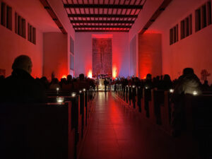Meditiven Stunde mit Liedern aus Taizé in St. Theresia